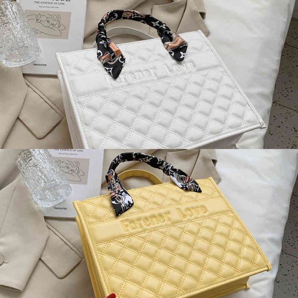 new silk bag simple texture large capacity shoulder bagwomen holiday beach casual tote handle bags fashion ladies
new silk bag simple texture large capacity shoulder bagwomen holiday beach casual tote handle bags fashion ladies