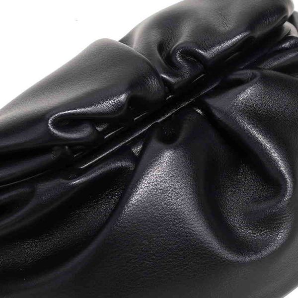 designer original bottegas'ss luxury women venetass's bags fashion early 2023 spring 's chest chain cloud fold cowhide clip m
designer original bottegas'ss luxury women venetass's bags fashion early 2023 spring 's chest chain cloud fold cowhide clip m