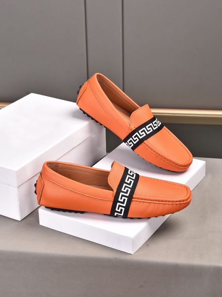 2022 men genuine leather casual loafers brand designer breathable slip-on business dress shoes prom party wedding flats size 38-46, Black
2022 men genuine leather casual loafers brand designer breathable slip-on business dress shoes prom party wedding flats size 38-46, Black