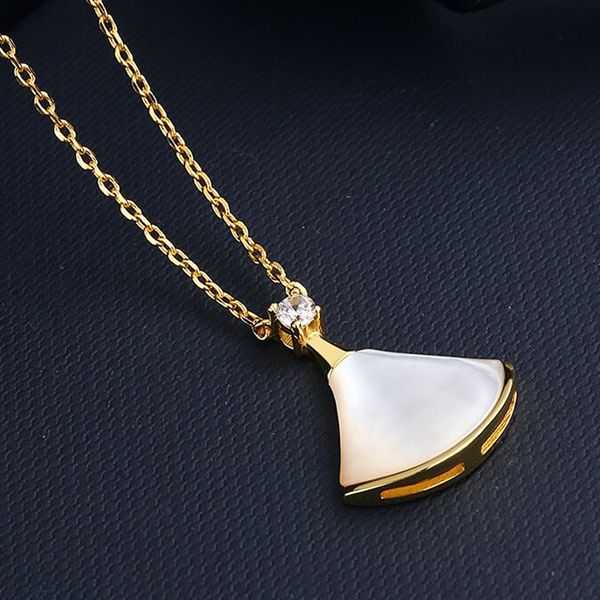 new woman diamond necklace fashion jewelry fritillary small skirt pendant necklaces alloy choker women's party wedding gifts wholesale, Silver
new woman diamond necklace fashion jewelry fritillary small skirt pendant necklaces alloy choker women's party wedding gifts wholesale, Silver