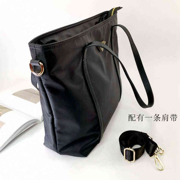 bags 2022 new tote bag versatile shoulder waterproof nylon large capacity messenger hand
bags 2022 new tote bag versatile shoulder waterproof nylon large capacity messenger hand