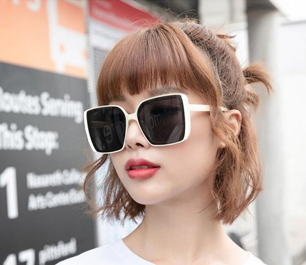 sunglasses new fashion square wholesale white street shooting female big round face small sunglasses trend, White;black
sunglasses new fashion square wholesale white street shooting female big round face small sunglasses trend, White;black