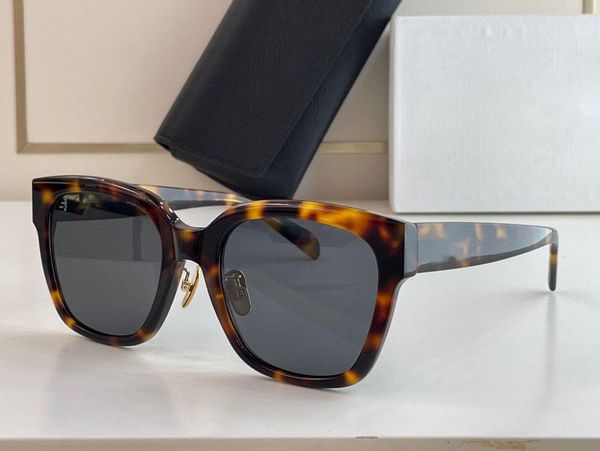 sunglasses for men women summer 4s222 style anti-ultraviolet retro plate full frame random box, White;black
sunglasses for men women summer 4s222 style anti-ultraviolet retro plate full frame random box, White;black
