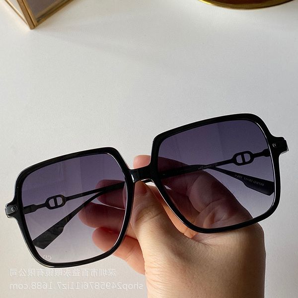 50% discount for factory direct salesd family women's new box men's and women's net red same fashion black sunglasses link1, White;black
50% discount for factory direct salesd family women's new box men's and women's net red same fashion black sunglasses link1, White;black