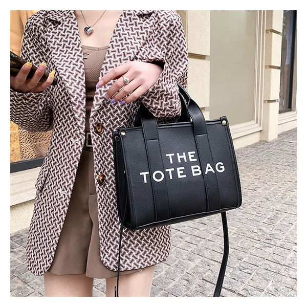 the totes bags lady famous designer cool practical large capacity plain cross body shoulder handbags women coin purse crossbody casual squar
the totes bags lady famous designer cool practical large capacity plain cross body shoulder handbags women coin purse crossbody casual squar