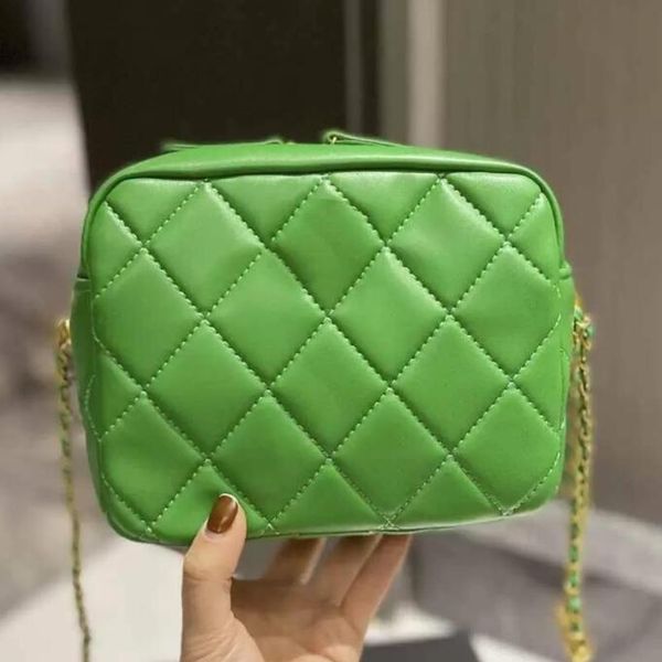 tz 18*14cm womens luxury mini bags solid color genuine leather crossbody designer bags handbags gold-tone metal adjuster chains diamond quil
tz 18*14cm womens luxury mini bags solid color genuine leather crossbody designer bags handbags gold-tone metal adjuster chains diamond quil