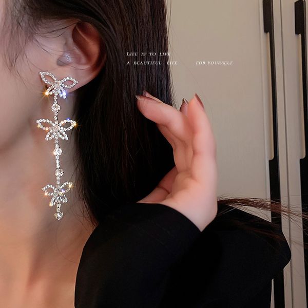 925 silver stud rhinestone-encrusted butterfly tassel earrings womens european and american fashion design rhinestone eardrops refined wild, Golden
925 silver stud rhinestone-encrusted butterfly tassel earrings womens european and american fashion design rhinestone eardrops refined wild, Golden