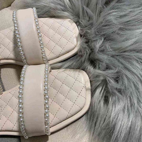 women's flat sandals with a straight line new style in summer 2022 black pearl square head thick bottom open toe roman sandals women
women's flat sandals with a straight line new style in summer 2022 black pearl square head thick bottom open toe roman sandals women