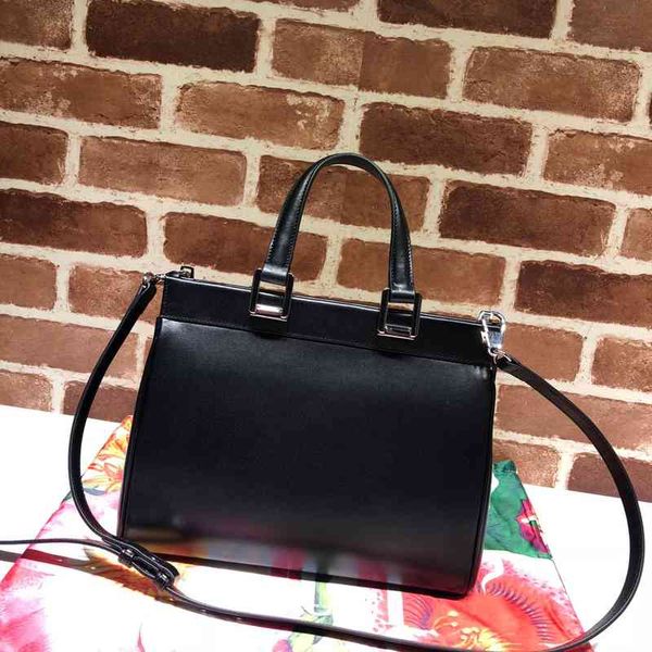 2022 luxury designer briefcase fashion brand tote handbags women trendy real leather handle lady purse business bag
2022 luxury designer briefcase fashion brand tote handbags women trendy real leather handle lady purse business bag