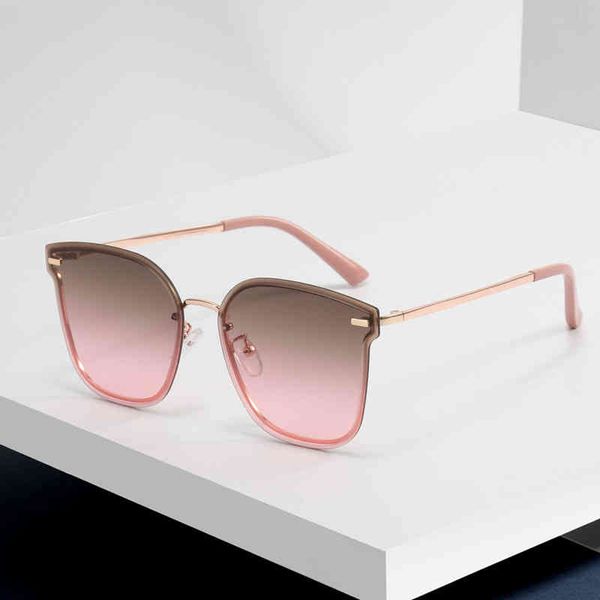 summer new frameless edge were pgraphed with same redfactory outlet fashion men's women's sunglasses2022 trendy latest sunglasses, White;black
summer new frameless edge were pgraphed with same redfactory outlet fashion men's women's sunglasses2022 trendy latest sunglasses, White;black