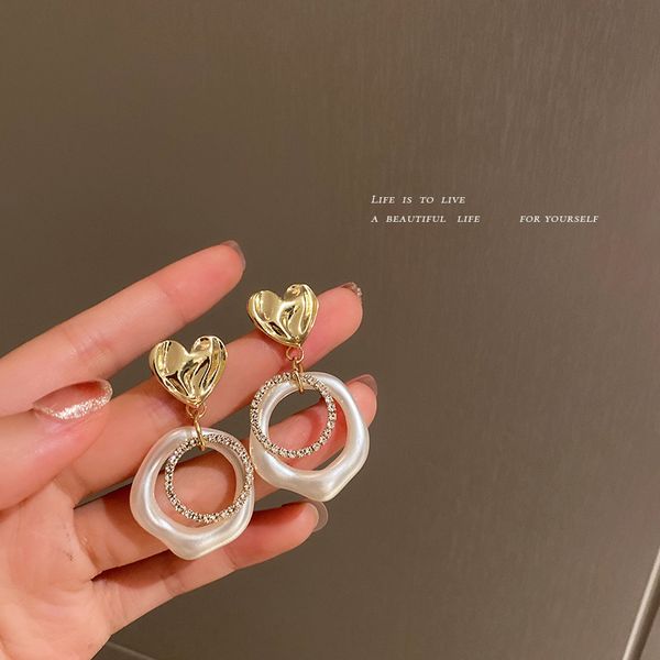 925 silver needle korean pearl diamond love heart earrings geometric circle fashion earrings fresh elegant and personalized eardrop, Golden
925 silver needle korean pearl diamond love heart earrings geometric circle fashion earrings fresh elegant and personalized eardrop, Golden