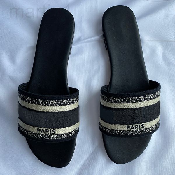 slippers designer fashionable joker women shoes loafers slipper flat outdoor beach slippers chaussures pour femmes ladies household slipper9, Black
slippers designer fashionable joker women shoes loafers slipper flat outdoor beach slippers chaussures pour femmes ladies household slipper9, Black