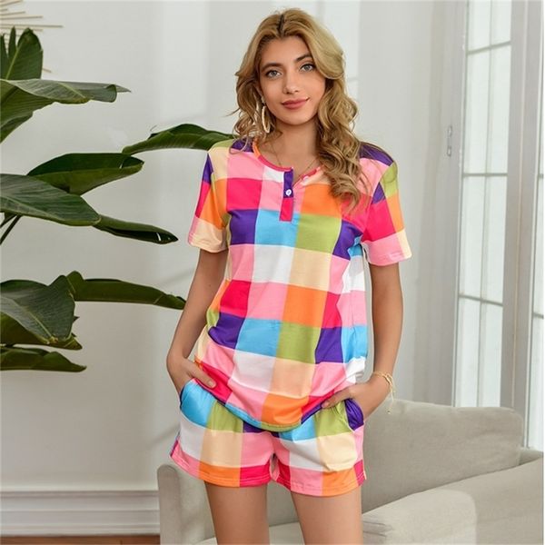 rainbow plaid two piece set home women pant suit o neck t shirt elastic waist shorts summer casual streetwear pants suits 220616, Gray
rainbow plaid two piece set home women pant suit o neck t shirt elastic waist shorts summer casual streetwear pants suits 220616, Gray