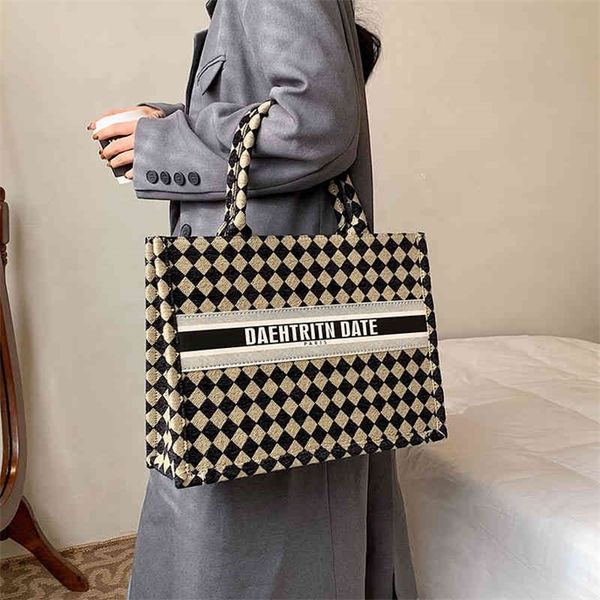 68% off 60% off texture large capacity hand women's simple and generous shopping chessboard gotot bag
68% off 60% off texture large capacity hand women's simple and generous shopping chessboard gotot bag