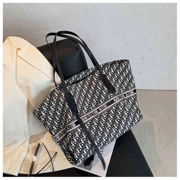 2022 new designer handbags simple high-capacity versatile canvas single net red carrying extra
2022 new designer handbags simple high-capacity versatile canvas single net red carrying extra