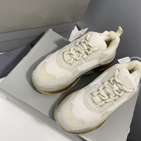 fashion couple ankle boots with simple design vintage dad shoes with air soles comfortable foot feeling skid prevention aging resistance, Black
fashion couple ankle boots with simple design vintage dad shoes with air soles comfortable foot feeling skid prevention aging resistance, Black