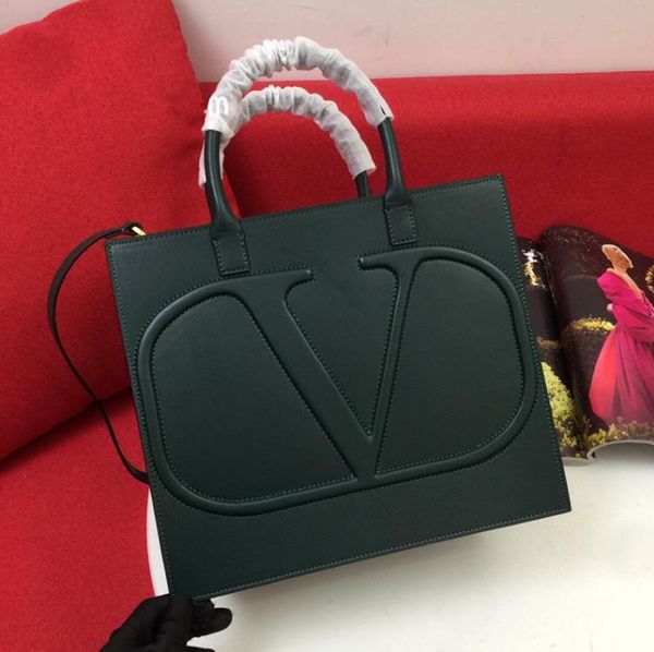ladies hand shoulder bag large calfskin large capacity totes versatile crossbody women's bags
ladies hand shoulder bag large calfskin large capacity totes versatile crossbody women's bags