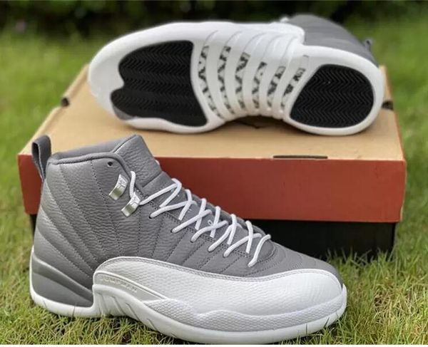 authentic quality 12 stealth men basketball shoes real carbon fiber 12s white-cool grey outdoor sports sneakers ct8013-015 with original box
authentic quality 12 stealth men basketball shoes real carbon fiber 12s white-cool grey outdoor sports sneakers ct8013-015 with original box