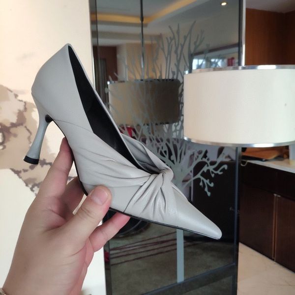 2022 women dress shoes high heels womens fashion nude color genuine leather pumps lady sandals wedding, Black
2022 women dress shoes high heels womens fashion nude color genuine leather pumps lady sandals wedding, Black