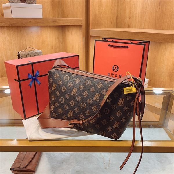 luxury designer messenger bag handbag laohua dumpling armpit fashionable and versatile high-capacity trend one
luxury designer messenger bag handbag laohua dumpling armpit fashionable and versatile high-capacity trend one