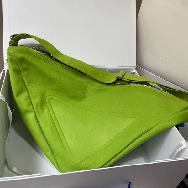 triangular canvas messenger bag with large capacity men and women designer bags 3d three-dimensional letter original single cloth bag 4 colo
triangular canvas messenger bag with large capacity men and women designer bags 3d three-dimensional letter original single cloth bag 4 colo
