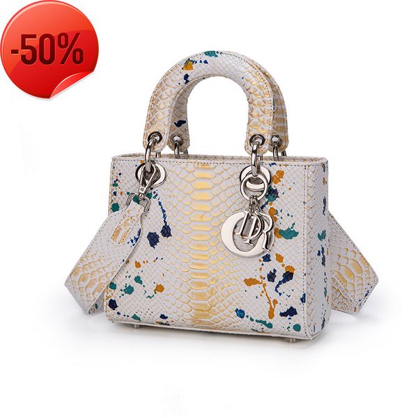 luxury designerbag 2022 new diana fashion red live graffiti versatile messenger women's portable shoulder bag
luxury designerbag 2022 new diana fashion red live graffiti versatile messenger women's portable shoulder bag