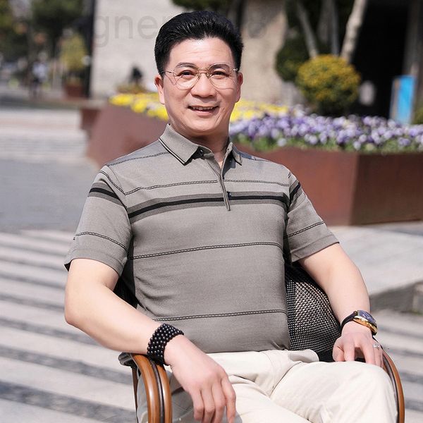 men's t-shirts designer 2022 summer new middle-aged and elderly short sleeve t-shirt stripe straight tube men's wear thin non iron, White;black
men's t-shirts designer 2022 summer new middle-aged and elderly short sleeve t-shirt stripe straight tube men's wear thin non iron, White;black