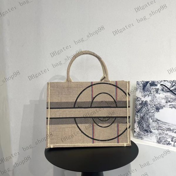 7a quality designer women bag tote large capacity logo diagonal body 2022 canvas embroidery trend shopping bag
7a quality designer women bag tote large capacity logo diagonal body 2022 canvas embroidery trend shopping bag