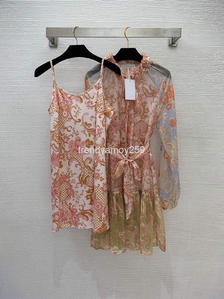 casual dresses quality women's style with silk elegant fabric flower printed single breasted placket belt dress, Black;gray
casual dresses quality women's style with silk elegant fabric flower printed single breasted placket belt dress, Black;gray