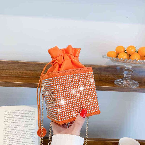 shine ladies bucket shoulder bag summer all-match female messenger bags fashion rhinestones small square women purse handbags y220614
shine ladies bucket shoulder bag summer all-match female messenger bags fashion rhinestones small square women purse handbags y220614