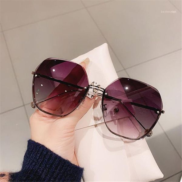 sunglasses 2022 semi rimless trim women trendy sun glasses female fashion designer eyeglasses eyewear uv400 protection, White;black
sunglasses 2022 semi rimless trim women trendy sun glasses female fashion designer eyeglasses eyewear uv400 protection, White;black