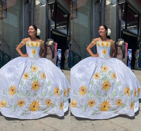 2023 modern yellow flowers embroidered quinceanera dresses charro mexican style white satin beaded waistline ball gown off the shoulder swee, Blue;red
2023 modern yellow flowers embroidered quinceanera dresses charro mexican style white satin beaded waistline ball gown off the shoulder swee, Blue;red