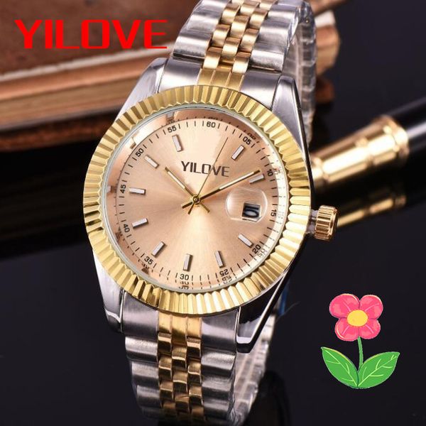 imported japanese quartz movement men's watch 40mm gold and silver stainless steel folding buckle clock multi-function calendar chronog, Slivery;brown
imported japanese quartz movement men's watch 40mm gold and silver stainless steel folding buckle clock multi-function calendar chronog, Slivery;brown