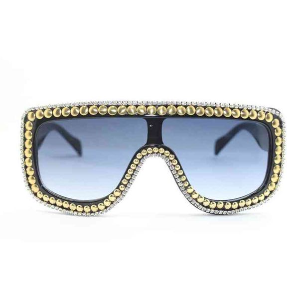 sunglasses the style sunglasses are handmade with diamond decorative frame, which is, White;black
sunglasses the style sunglasses are handmade with diamond decorative frame, which is, White;black