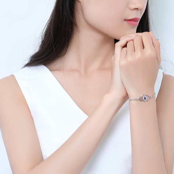 foreign trade selling devil's eye bracelet ladies zircon adjustable bracelet fashion personality palm shaped hand jewelry, Black
foreign trade selling devil's eye bracelet ladies zircon adjustable bracelet fashion personality palm shaped hand jewelry, Black