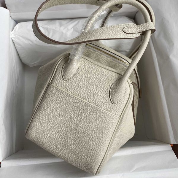litchi pattern new h family lindi bag mini cowhide s bag large capacity women mall menger df myyu
litchi pattern new h family lindi bag mini cowhide s bag large capacity women mall menger df myyu