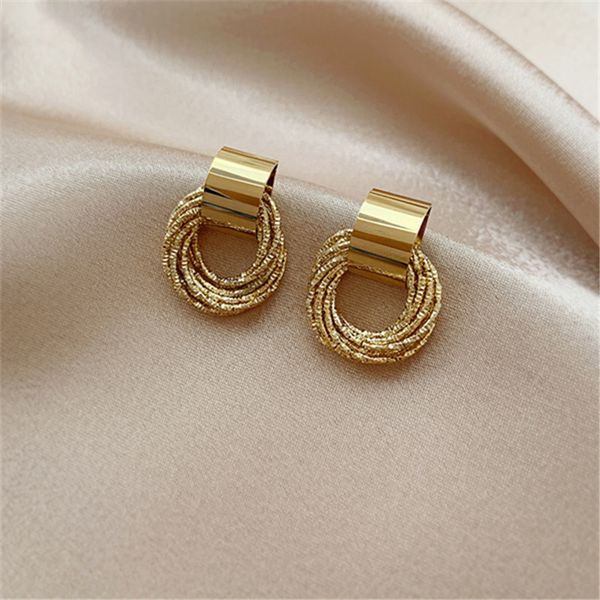 earrings simple twist circle temperament fashion s925 silver earrings for women, Golden;silver
earrings simple twist circle temperament fashion s925 silver earrings for women, Golden;silver
