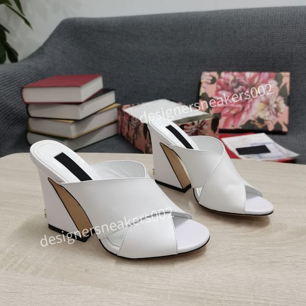 2022 new womans summer sandals rivet big bowknot flip flops beach sandalias flat jelly designer sandals bnxc210301, Black
2022 new womans summer sandals rivet big bowknot flip flops beach sandalias flat jelly designer sandals bnxc210301, Black