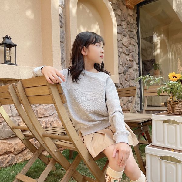 pullovers baby clothes sweaters kids designer clothes pullover color matching bear head pattern embossing process with letter bicolor white, Blue
pullovers baby clothes sweaters kids designer clothes pullover color matching bear head pattern embossing process with letter bicolor white, Blue