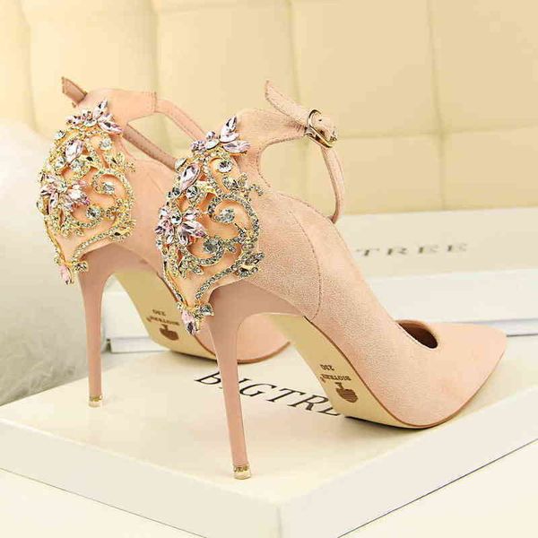 sandals women designer fashion pointed one line belt buckle high heels pumps lux, Black
sandals women designer fashion pointed one line belt buckle high heels pumps lux, Black