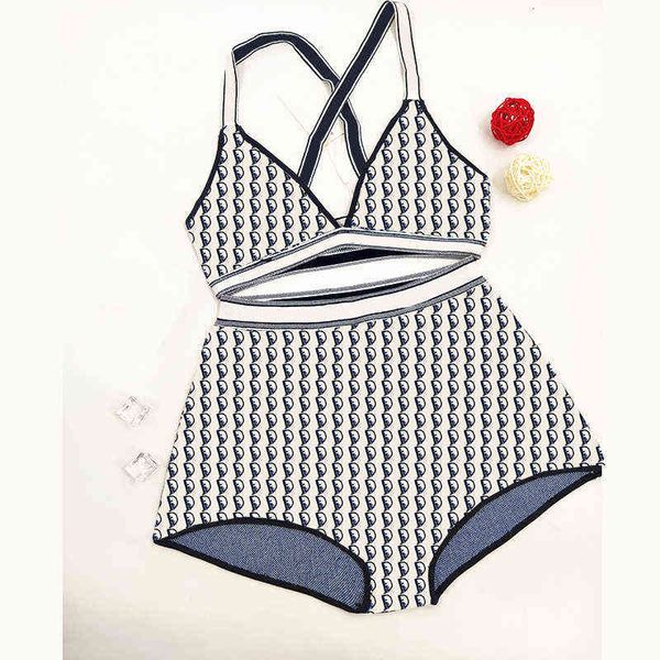 leisure knitted bikini set full letter printed beachwear ladies bathing suit women soft swimwear for swimming wear with tags, White;black
leisure knitted bikini set full letter printed beachwear ladies bathing suit women soft swimwear for swimming wear with tags, White;black