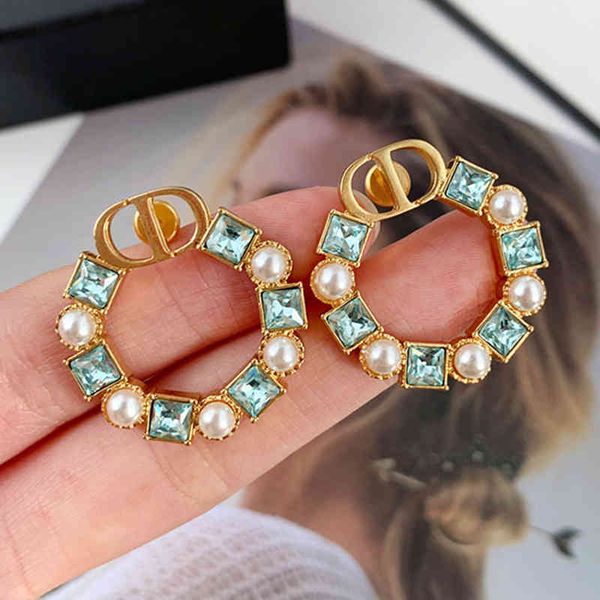 / pair ring diamond pearl earrings female personality light luxury earringsnew jewellery, Golden;silver
/ pair ring diamond pearl earrings female personality light luxury earringsnew jewellery, Golden;silver