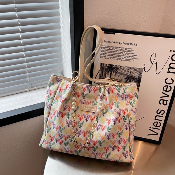 designer tote bag large-capacity practical love pattern plaid purse chain one-shoulder bag in pu with simple style
designer tote bag large-capacity practical love pattern plaid purse chain one-shoulder bag in pu with simple style