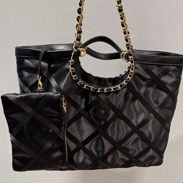 2023 new fashion ladies designer tarp nylon rhombus chain handbag shoulder bag large capacity tote bag shopping bag
2023 new fashion ladies designer tarp nylon rhombus chain handbag shoulder bag large capacity tote bag shopping bag