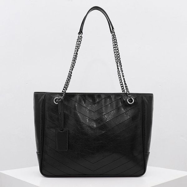 oil wax leather handbags v pattern bag plain single shoulder bags casual tote large capacity shopping purse leather buckle small tag double
oil wax leather handbags v pattern bag plain single shoulder bags casual tote large capacity shopping purse leather buckle small tag double