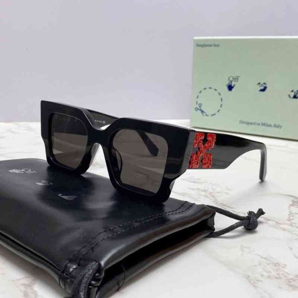 sunglasses off male white star ins ouyang nana same large square female c6n5, White;black
sunglasses off male white star ins ouyang nana same large square female c6n5, White;black