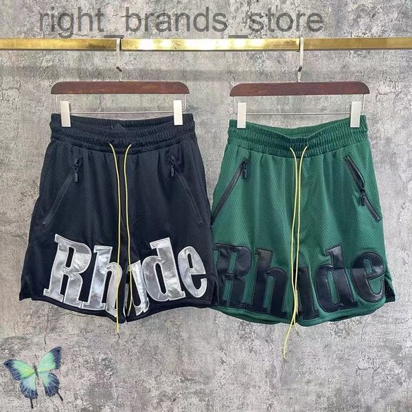 multi color shorts mesh breathable embroidery men women short pants w220806, White;black
multi color shorts mesh breathable embroidery men women short pants w220806, White;black