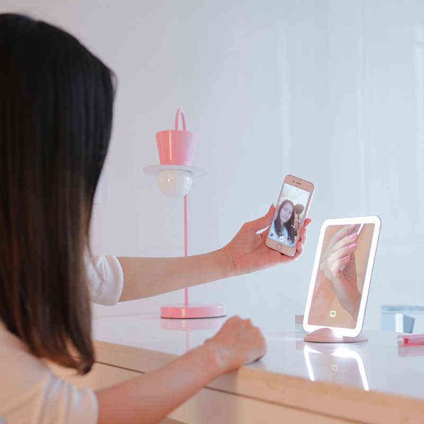 factory outlet straight out led cosmetic mirror light filling portable wall mounted dual-purpose luminous with bracket b49t
factory outlet straight out led cosmetic mirror light filling portable wall mounted dual-purpose luminous with bracket b49t