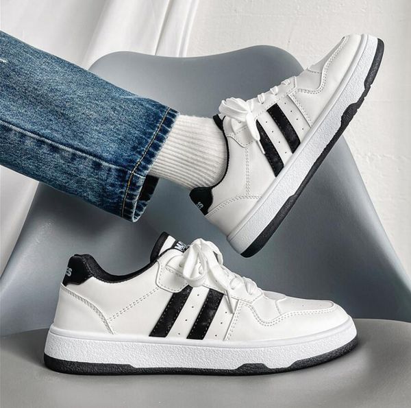 2022 new white men casual shoes lace up men shoes comfortable breathable walking sneakers tenis feminino zapatos
2022 new white men casual shoes lace up men shoes comfortable breathable walking sneakers tenis feminino zapatos