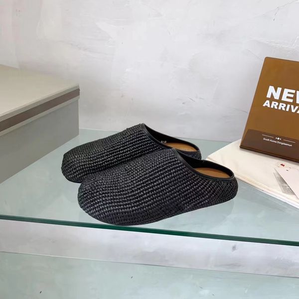 european winter women's slippers woven slippers lamb wool home womenleather shoes and fashionable large head open toe flat slipper mult, Black
european winter women's slippers woven slippers lamb wool home womenleather shoes and fashionable large head open toe flat slipper mult, Black